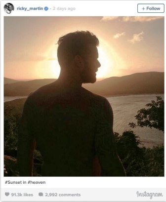 Digosipkan Meninggal, Ricky Martin Unggah Foto Surga